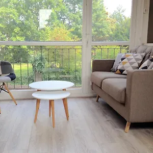  Apartment Safari Chic